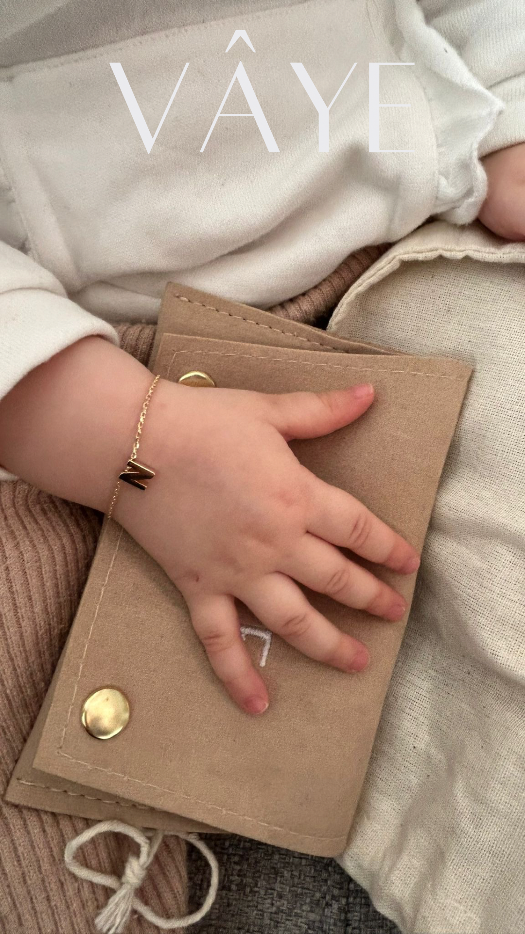 Vâye Children Letter Bracelet