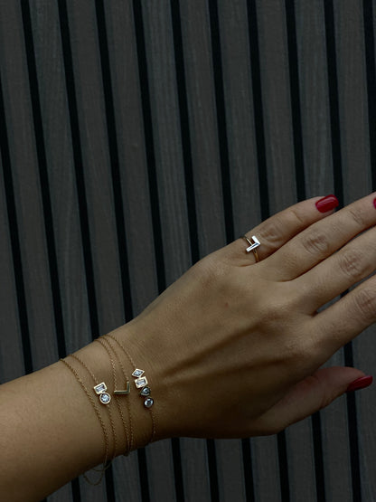 Vâye Ring Letter